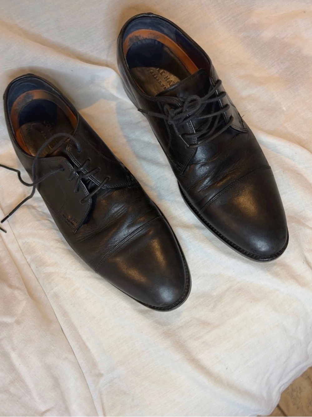 Cole Haan Black Leather Cap-Toe Lace-Up Loafers